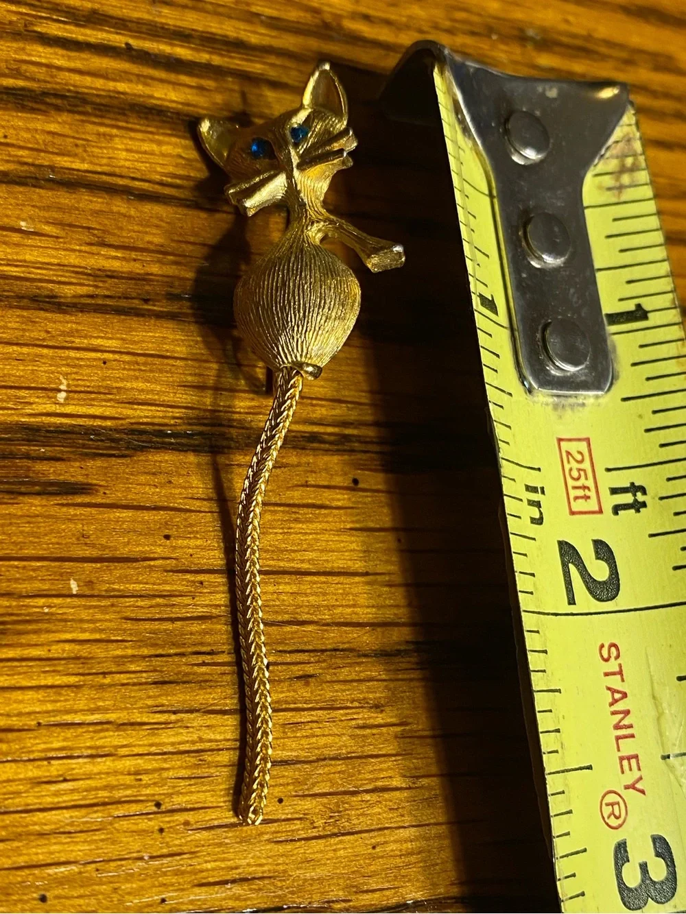 Vintage Whimsical Textured Gold Cat Pin Blue Rhinestone Eyes Articulated Tail
